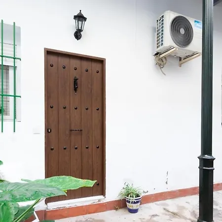 Corral De La Alameda إشبيلية